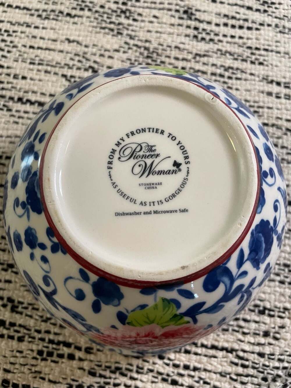 The Pioneer Woman Heritage Floral Soup/Cereal Bowl with Scalloped Edges - Picture 3 of 3